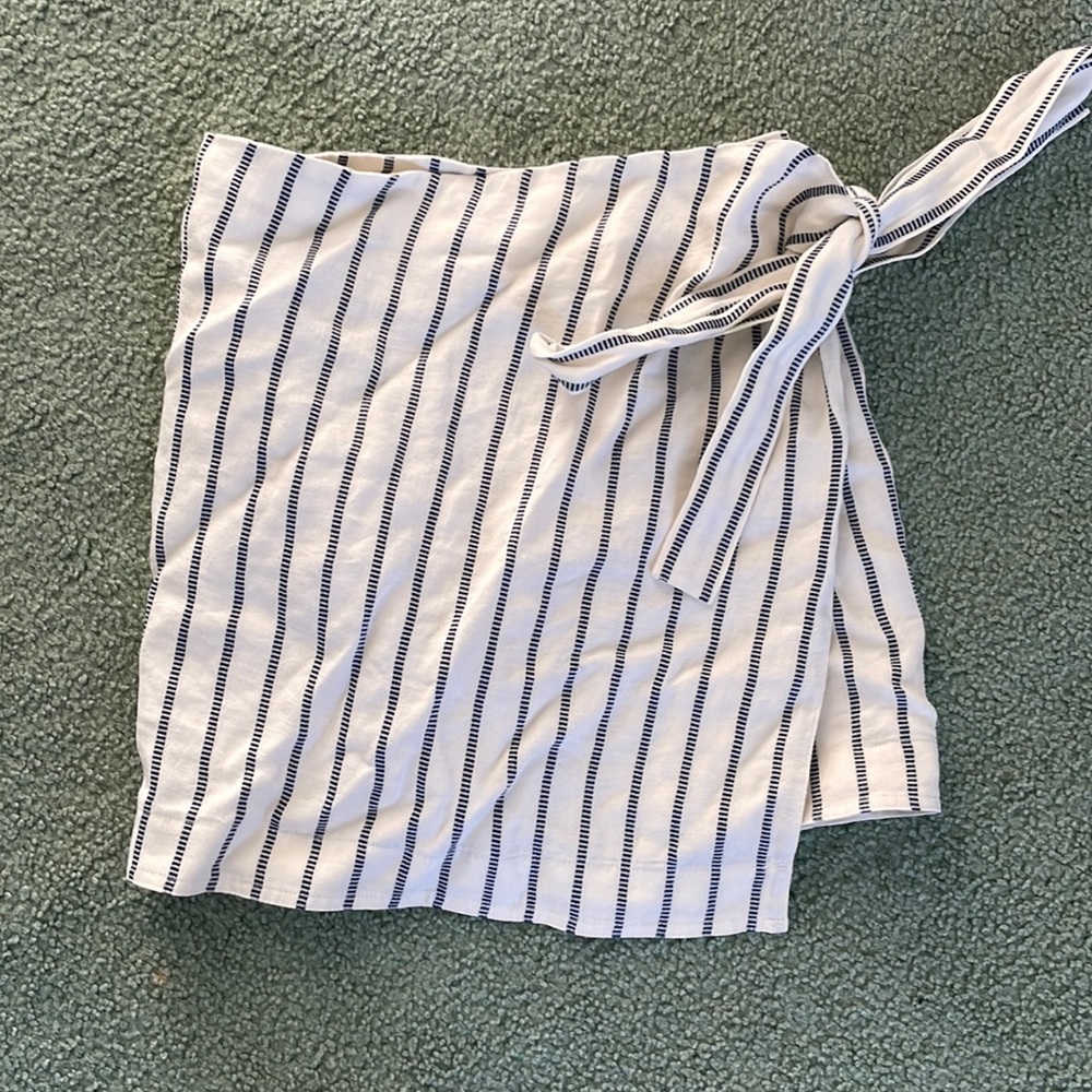 Theory size 8 stripped tie skirt
